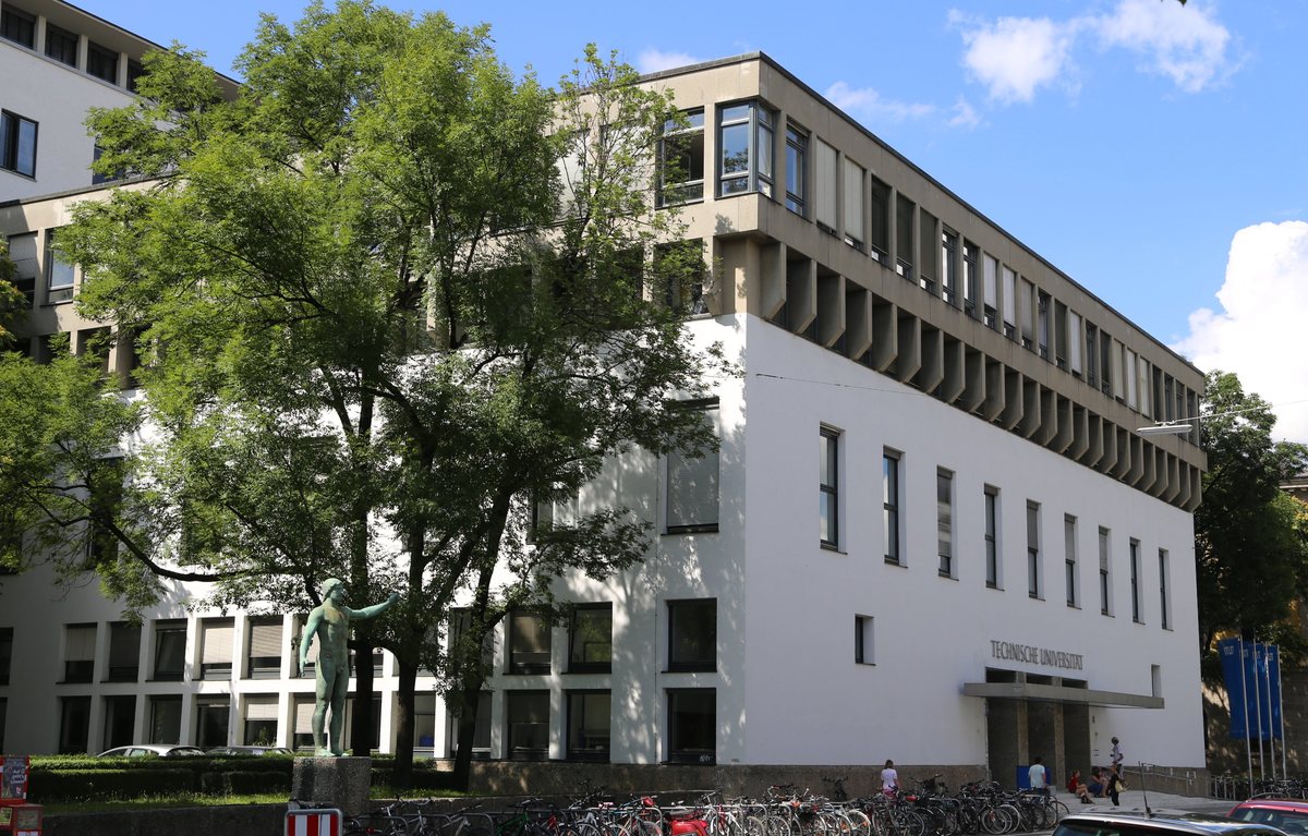Main building of Technical University of Munich on Arcisstraße